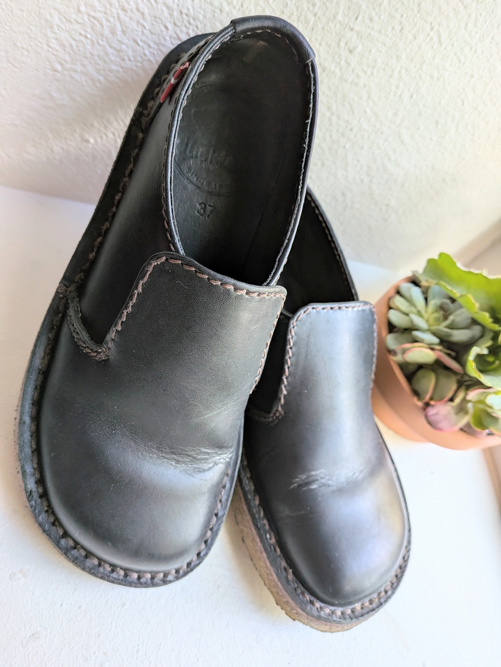 Duckfeet 37 Falster Black Leather Slip-On Casual Shoes